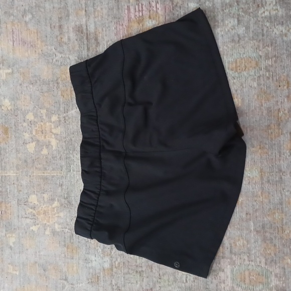 Lululemon On The Fly Short - Picture 5 of 9